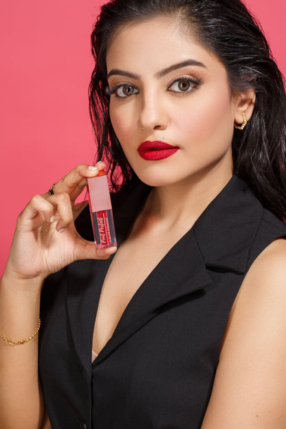 Hollywood Red Lipstick